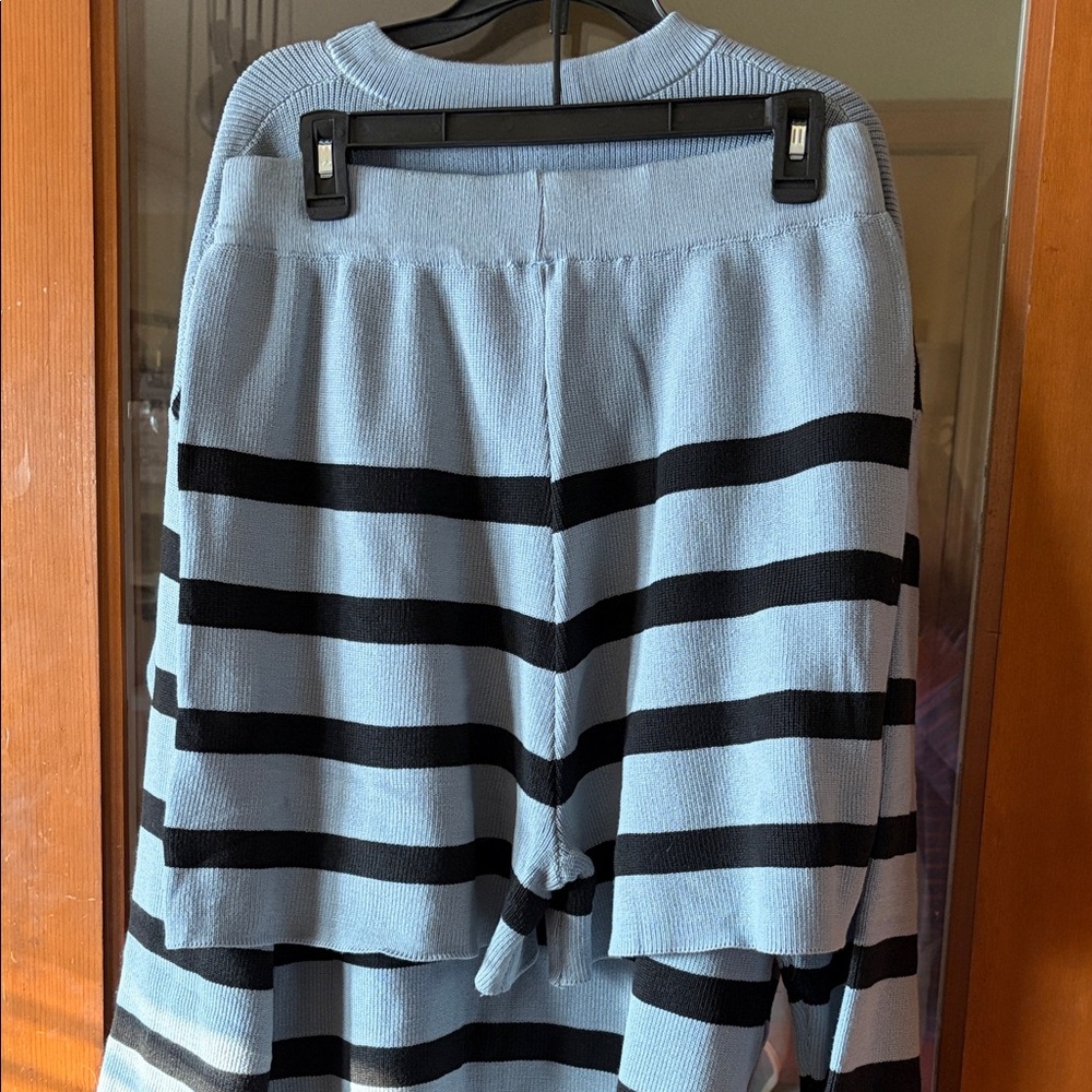 Bnwt Noracora Blue and Black striped Sweater top with matching shorts outfit. - Picture 4 of 4